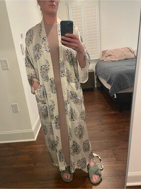 Cream Floral Long Kimono Robe